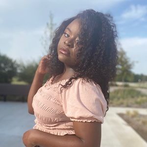 Meet your Posher, Lovely